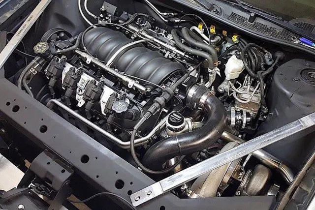 11998014_1127311413964101_178921121_nGR