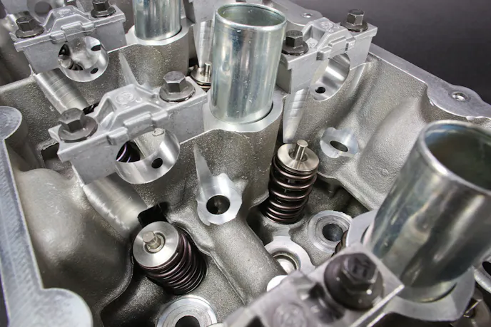 The compact dimensions and reduced weight of the Coyote's valvetrain system mean that accelerated camshaft events are possible.