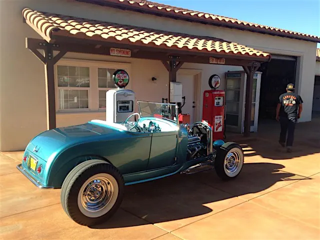 Photo Courtesy of Vintage Speed Garage 10253793_352524268250784_3336347472706928502_n