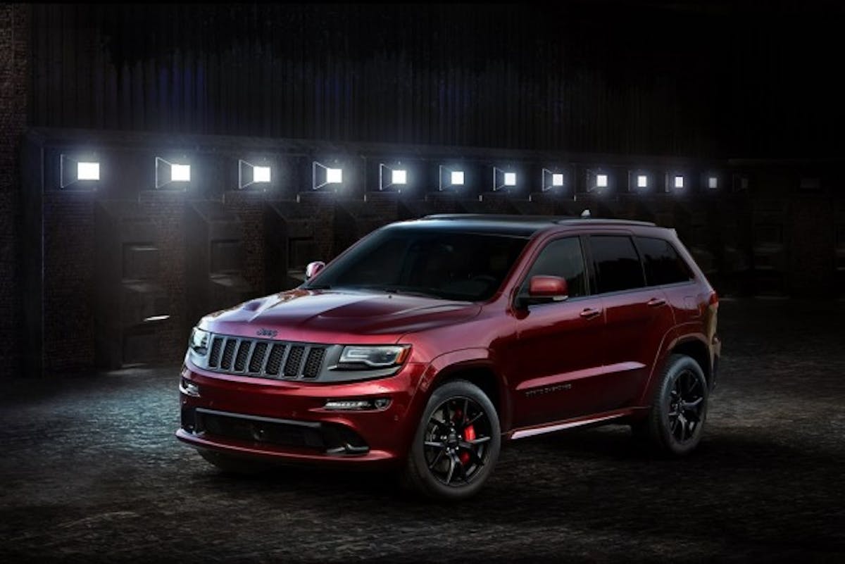grand-cherokee-night-edition-2