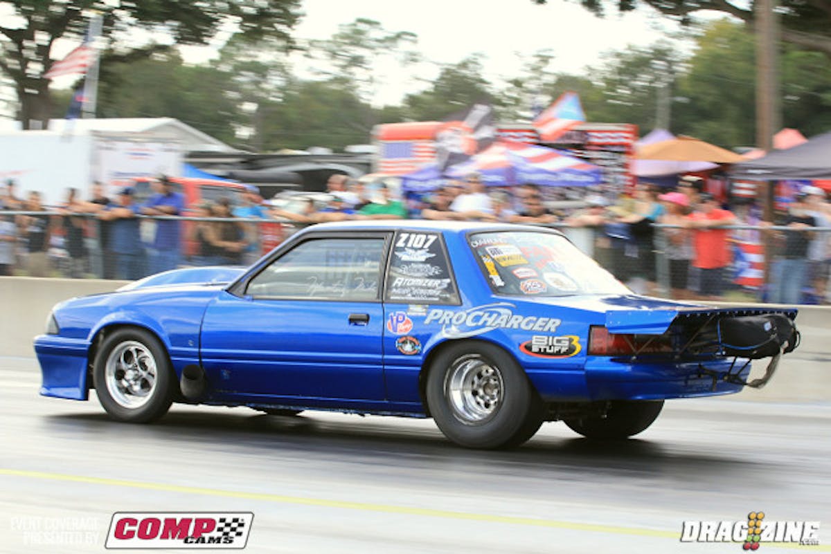 Several racers showed up today including Mustang Mike who is running Outlaw 275 this weekend. He did make a full pass this round.