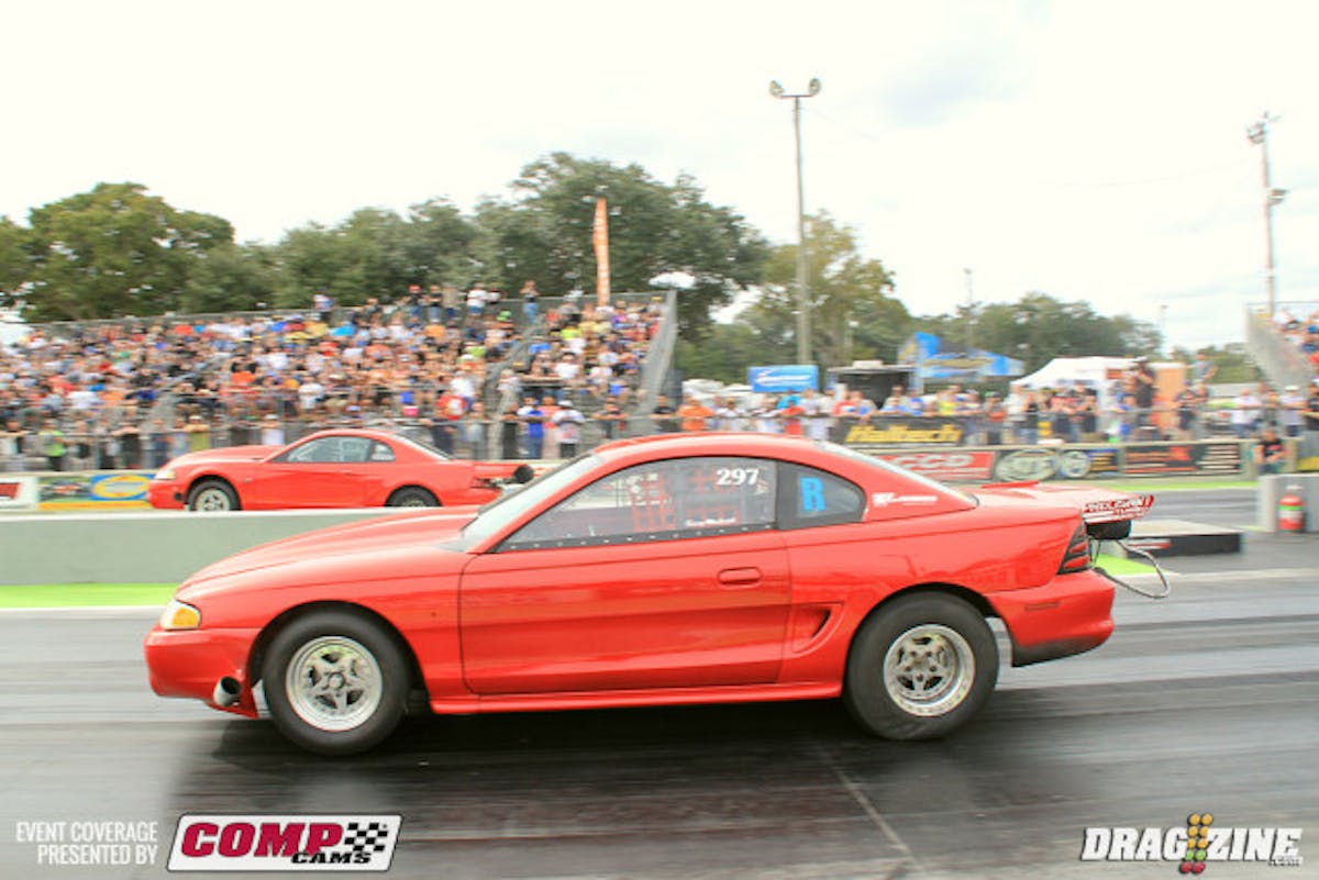 Kenny Markwich will advance over Chris Tedeschi who lit the red bulb in the matchup.