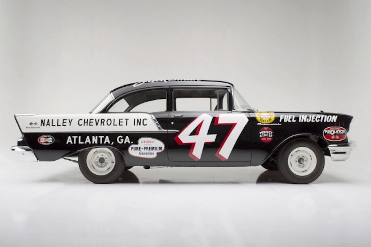 1957-Chevrolet-Black-Widow-3