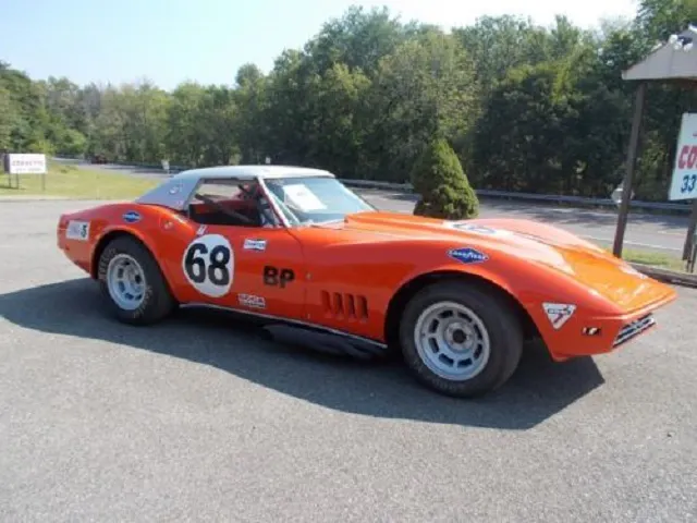 scca-vette-1