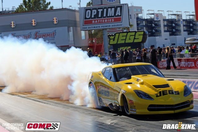 In honor of our friend -- and announcer extroardinaire -- Al Tucci, who didn't make it here, this is one heck of a BEEEEEAUUUTIFUL SMOKY BURNOUT. We miss ya, Al!