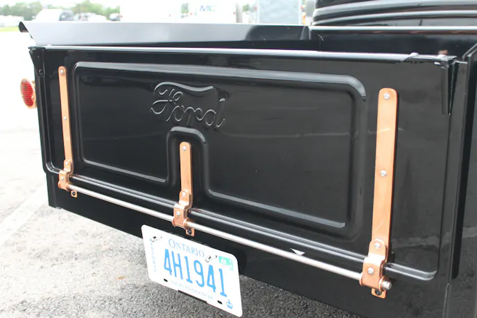 mike-livia-ford-1936-Ford-truck-18