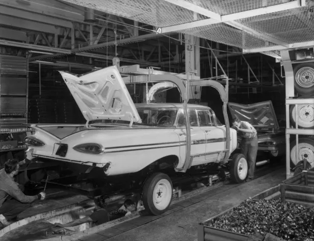 You can’t think of Fisher Body and the job that its engines, draftsmen and armies of skilled tradesmen did for GM over the years without the 1959 Chevrolet’s all-new body coming to mind. Styled during a “crash” (i.e. REALLY urgent!) 1959 re-styling program, Fisher Body engineers suggested that the rear quarter panels be made of two stampings welded together, in order to put into steel what Chevrolet Styling created on paper and in clay. (Photo courtesy GM Media /Chevrolet Historic Services)