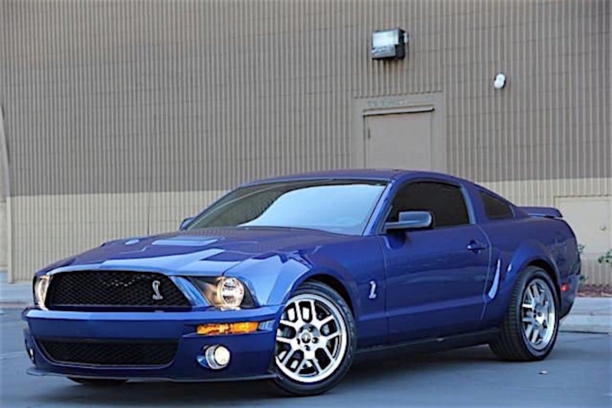 There's just something special about a GT500 without stripes.