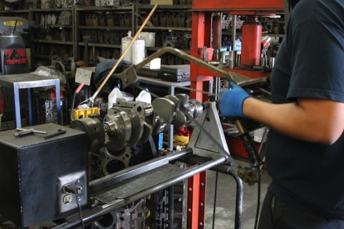 Even though our cast Scat crankshaft is new, the guys at L&R wanted to give it a micro-polish before assembly. Even when using new parts, it’s a good idea to double check the fit and finish of all parts.