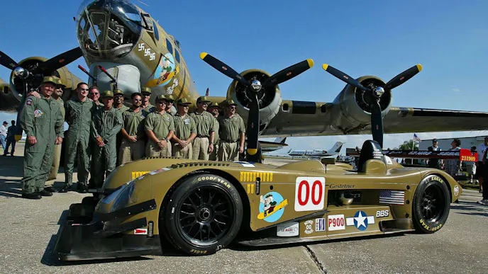 2002 panoz Spirit of Hendricks field_01