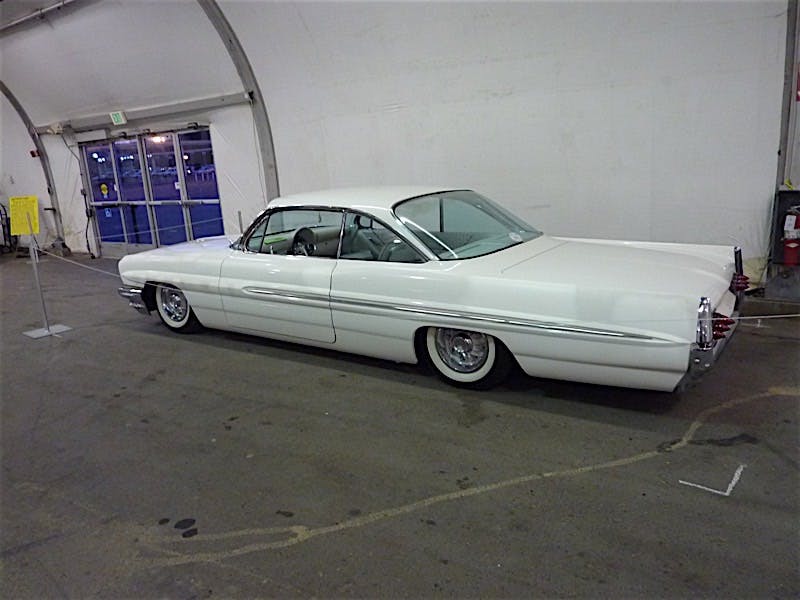 1961 Pontiac White (1)