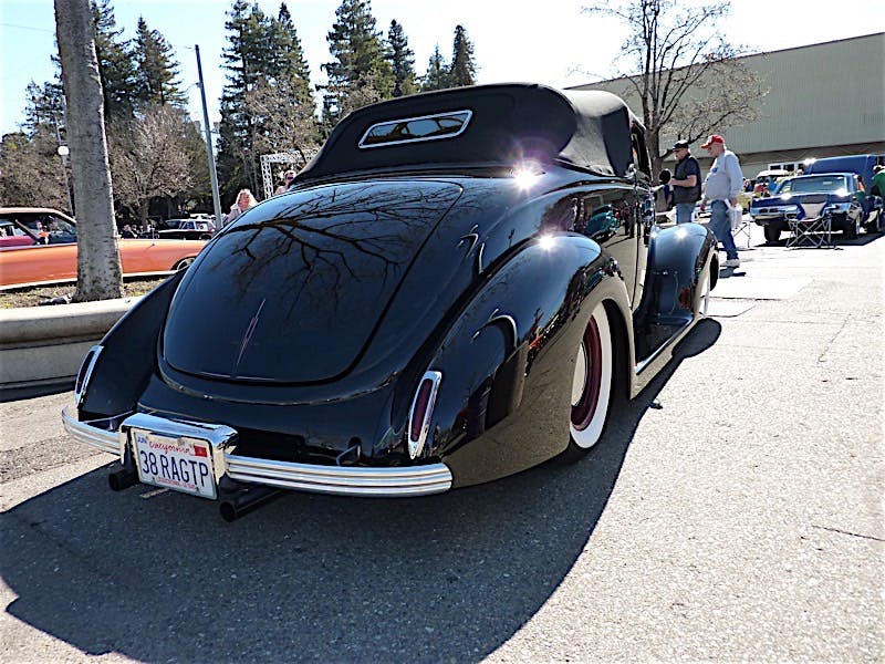 Black 1940 Ford (1)