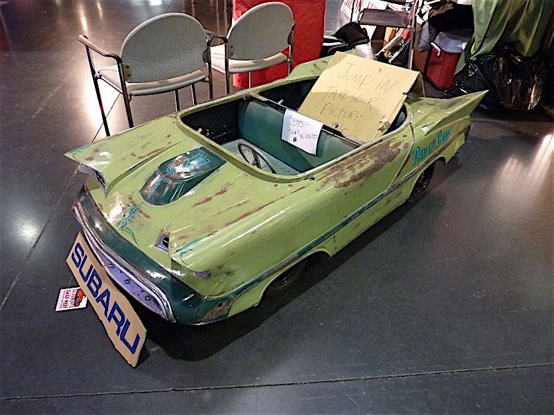 Futura Pedal Car (3)