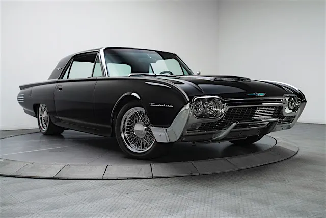 1961-Ford-Thunderbird_331262_low_res