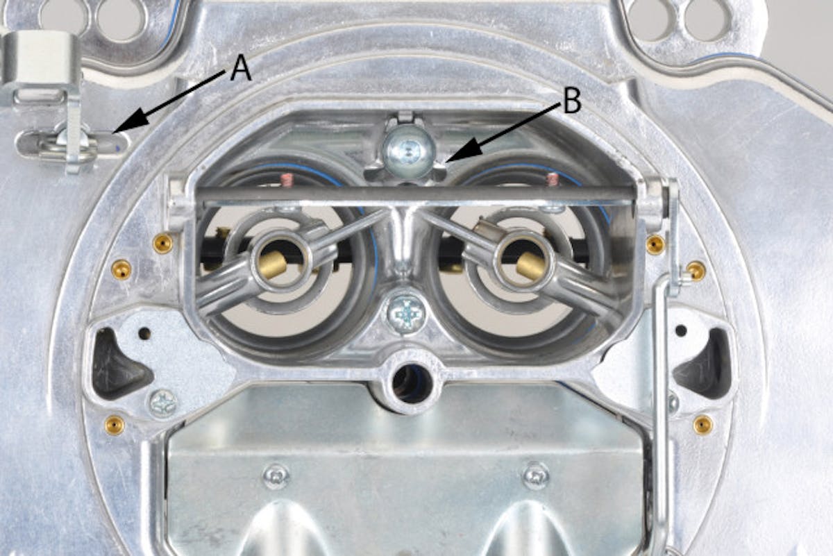 The accelerator pump sends additional fuel through a dedicated circuit to the discharge nozzle (B).