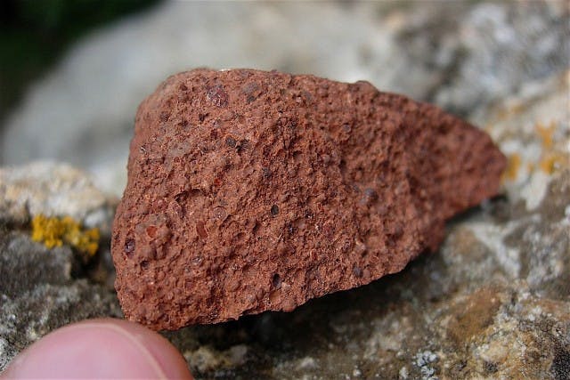 1280px-Bauxite_hérault