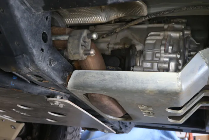 Beefy Asfir skid plates cover the vitals underneath the FJ. Developed for Israeli military use, they are made from 1/4 inch thick, 5 series, ballistic grade aluminum alloy.