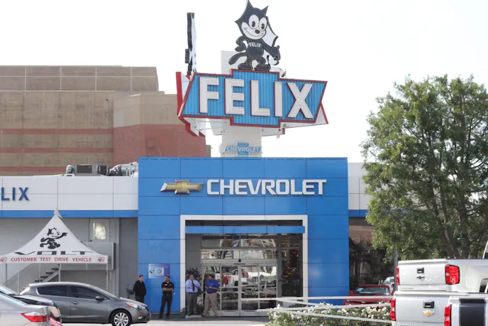 Felix Chev piece 019