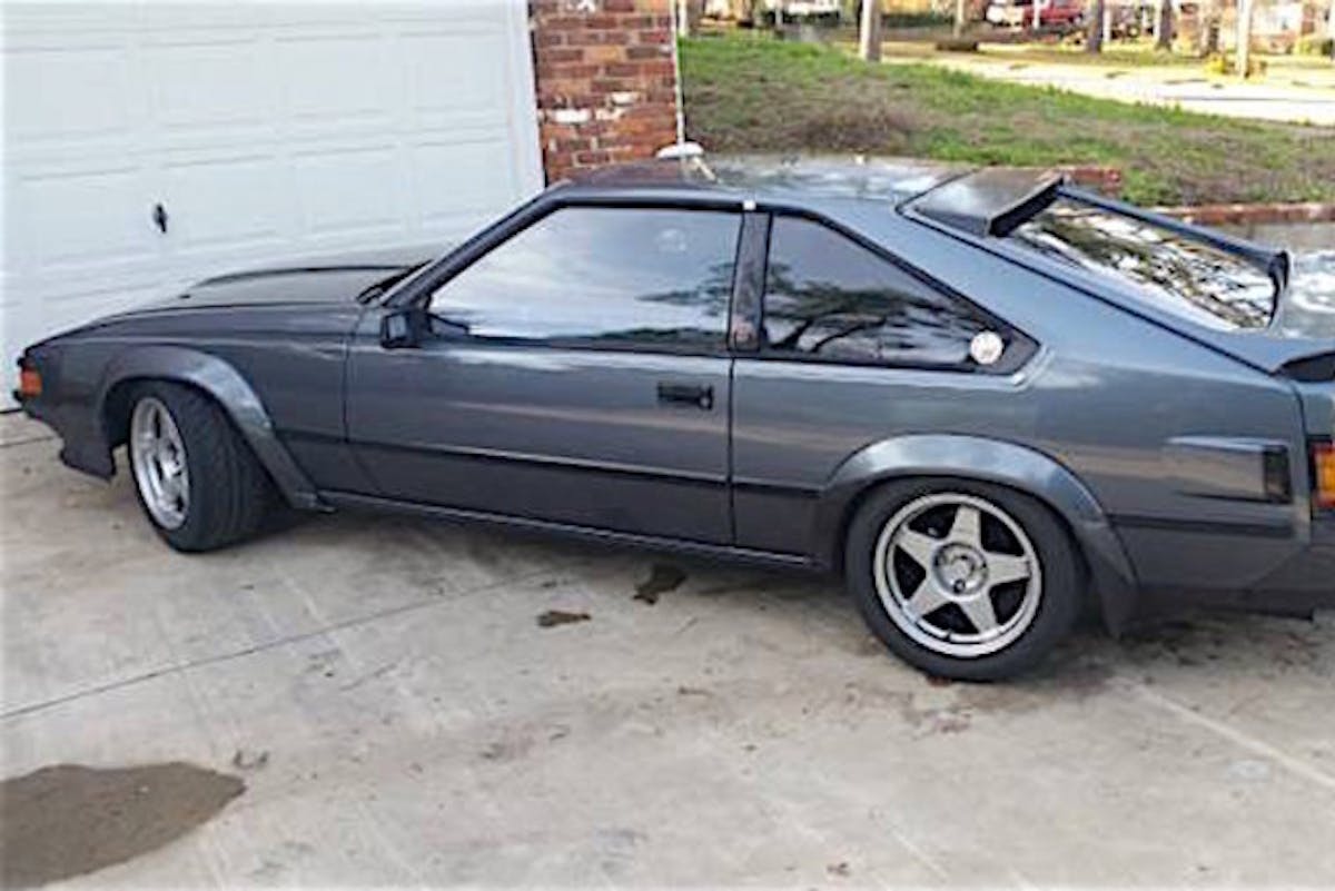 00a0a_hSTkUT8Ce9b_600x450GR