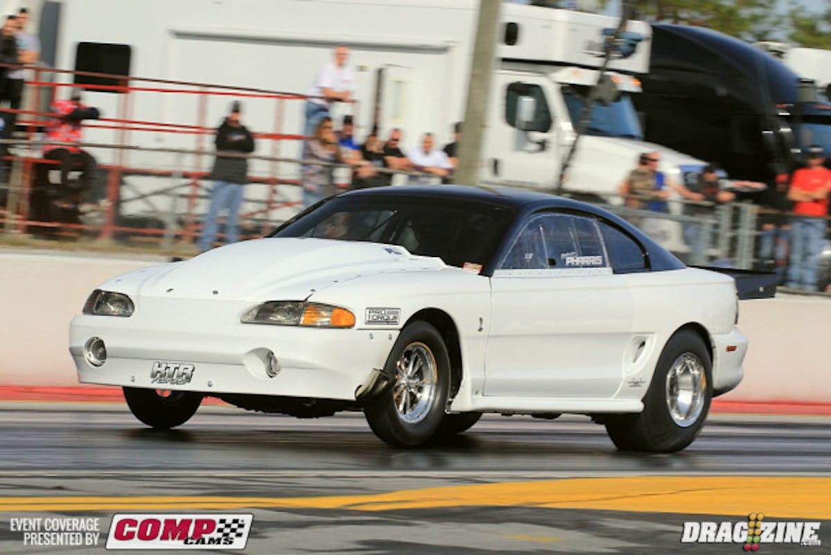 Daniel Pharris from Sikeston, MO sits second with a 4.080 at 190.