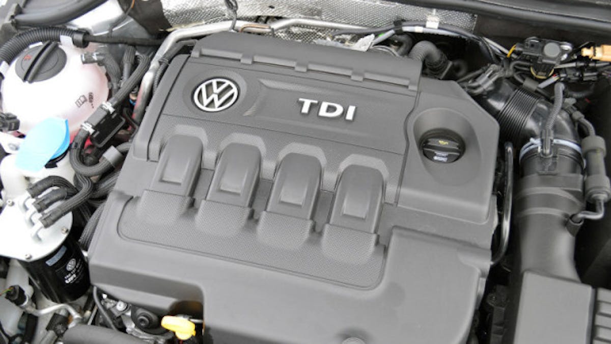 19-2015-vw-jetta-tdi-review-1