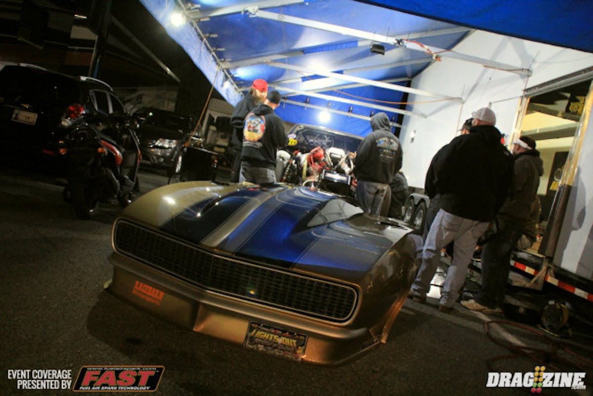 Dewayne Mills goes 1.09 2.70 3.90 at 195 shutting it down a little early on his attempt tonight. Normally the car backhalfs 1.18 on the split at 210 MPH out the back. He sits number three.