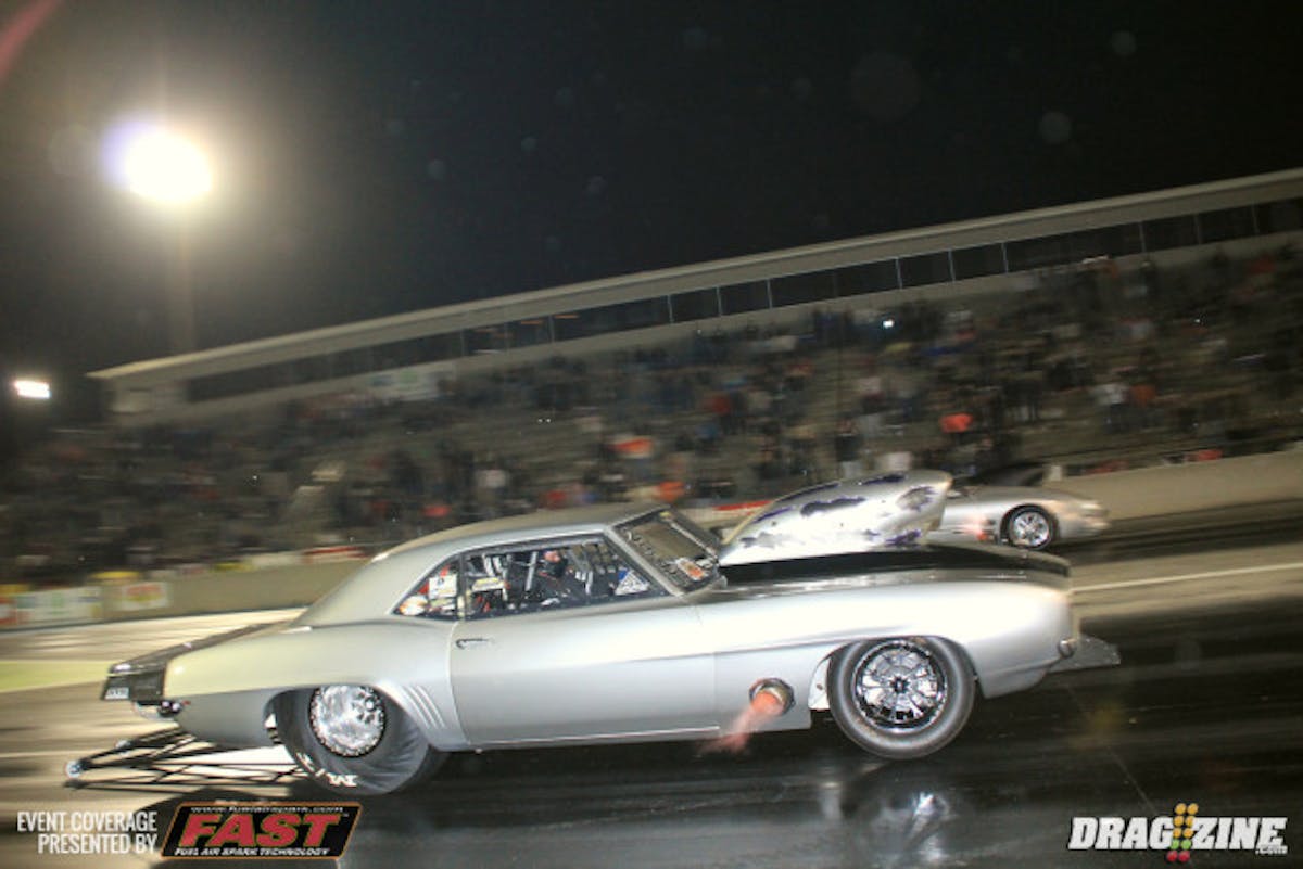 Strange Engineering/Commando Racing Outlaw 632 had a good showing this weekend but several racers missed first round to do breakage. Ken Qualtuccio was number one qualifier and running well this weekend when he met with Bruce Johnson (far lane) from Jacksonville, Alabama in in the semi final taking a loos on a holeshot with Johnson's 4.433 earning him lane choice in the final with Troy Blake who had been fighting tire shake and made several 4 link adjustments looking for the right set up with the tight track conditions. And grabbed a holeshot win over Dominic Augustine's gorgeous 56 Chevelle SS. In the final it would be Johnson who left first with an .031 to Blake's .040. Johnson put up a 4.434 at 161 for his efforts and it was just enough to score a win over Blake's quicker 4.431 at 165.