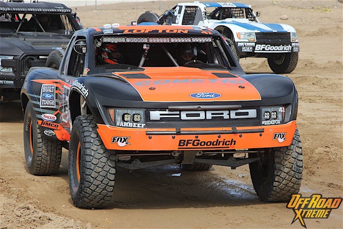 Lofton was announced as the unofficial 1st place winner. Jason Voss (background, blue and white truck) took 3rd place.