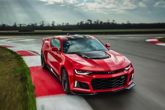 The ZL1 features a supercharged LT4 6.2L V-8 Small Block engine, with intake and exhaust systems tailored for Camaro. It is rated at an estimated 640 horsepower (477 kW) and 640 lb-ft of torque (868 Nm), backed by a standard six-speed manual transmission or all-new, available paddle-shift 10-speed automatic. The 10-speed automatic has 7.39 overall ratio for smaller steps between gears. It enables the LT4 engine to remain at optimal rpm levels during acceleration, particularly when exiting corners, for quicker laps and lightning-quick responses on both up- and down-shifts.