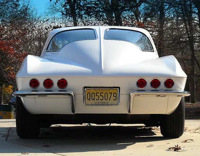 A ‘60s classic! The extra set of taillights to some it looked overly fussy. To Settrella and many others, the empty inboard space between the two sets of two taillights looked empty. Settrella is considering sequential turn signals because it’s ‘60s “COOL!”