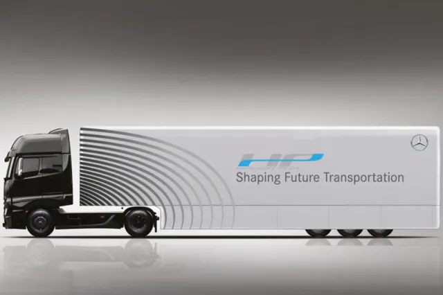 production-ready-mercedes-benz-actros-truck-fitted-with-highway-pilot-autonomous-driving-system_100529736_l