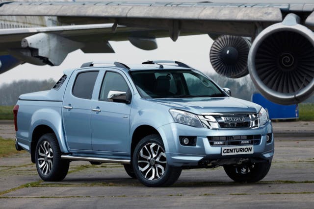 2016-isuzu-d-max-centurion-1