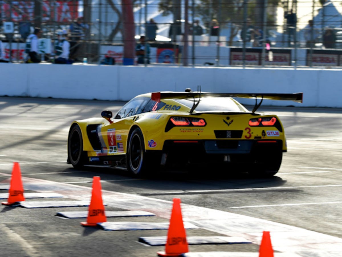 jan_longbeach_gallery_friday_11