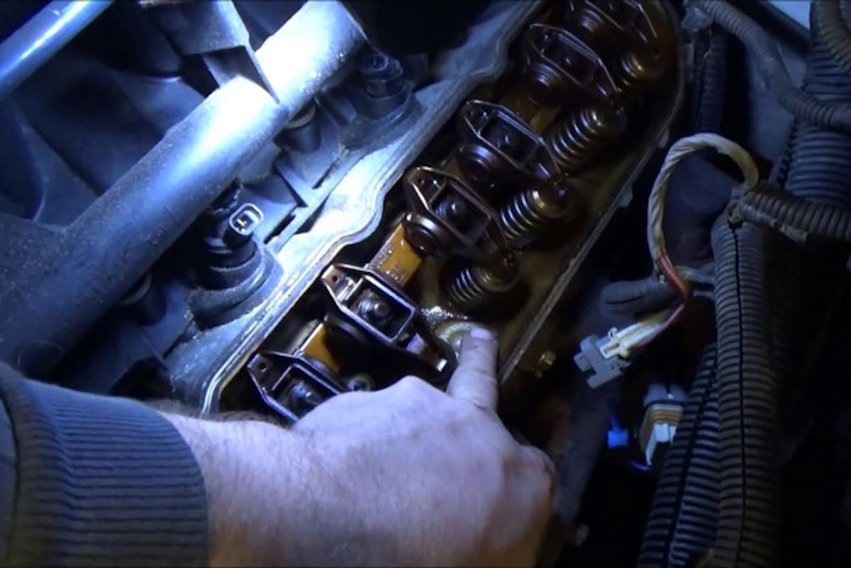 Craig says that if this area under the valve covers on high mileage engines is this color, the rings should be in good shape and you can go with the motor.