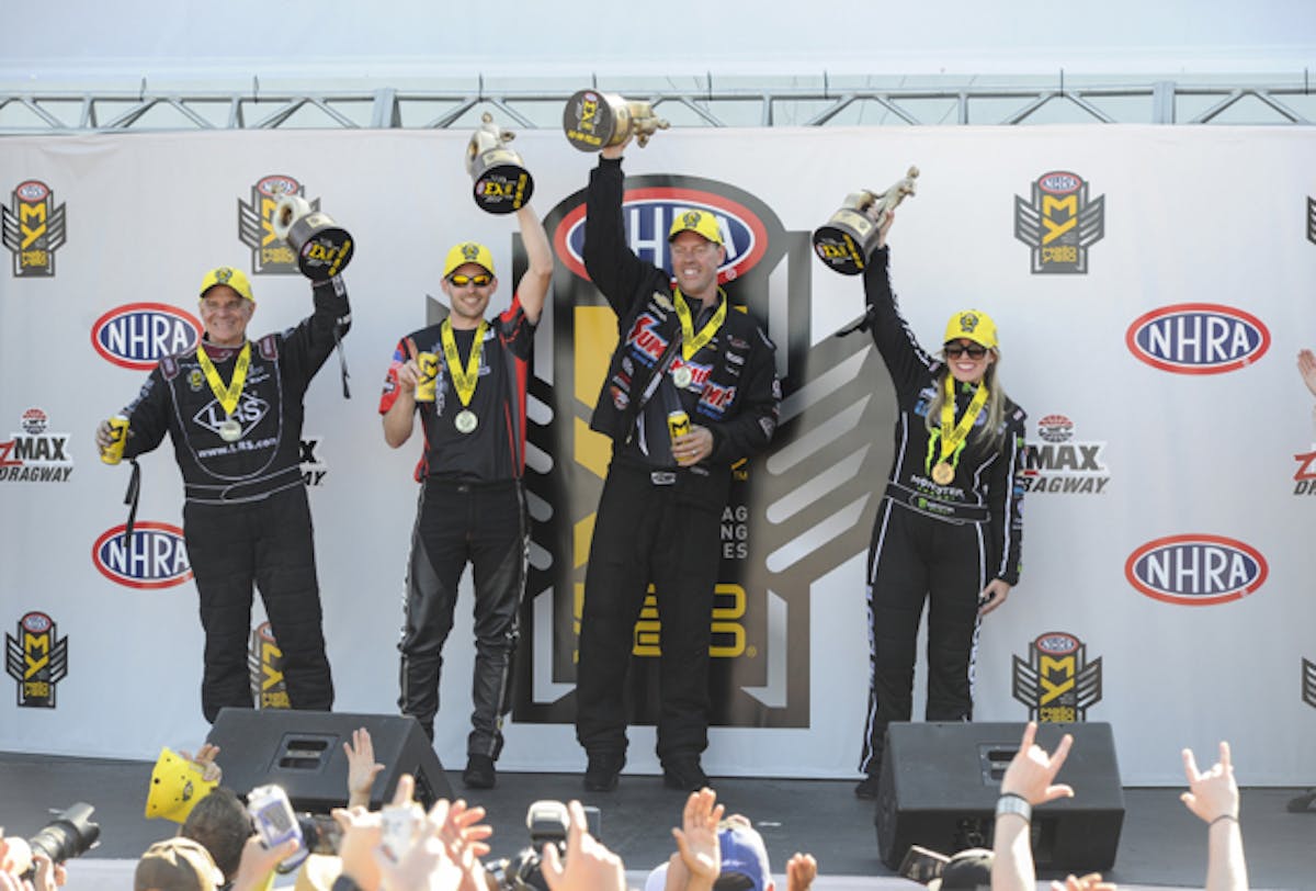 084-CharlotteFour-Wides-GroupCelebration