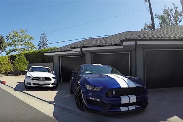 How badass would it be if his '15 GT had Kona Blue colored stripes on it to match his new GT350?