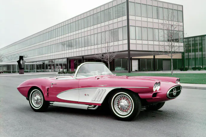 1960-chevrolet-corvette-show-car SMALL