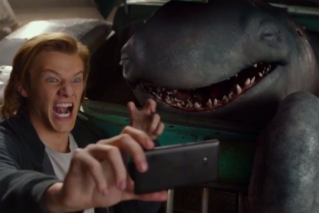 Oh hell no. Selfies? With the monster? Make it stop!!