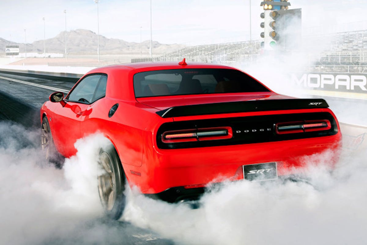 2016-dodge-challenger-srt-hellcat-red-back-1500x1000
