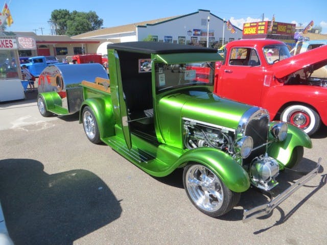 Anti-freeze green? One of the newer hotter colors making the rounds