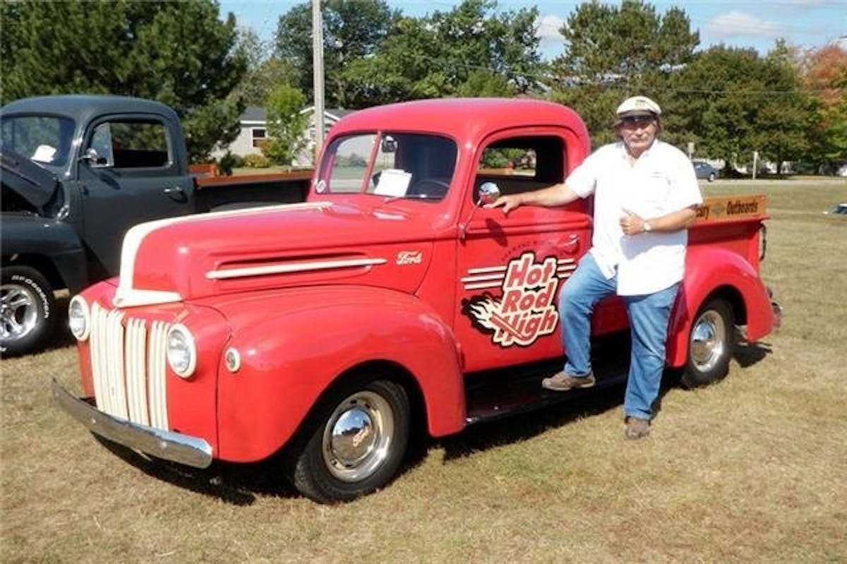 Oconto_Fallls_Car_Show