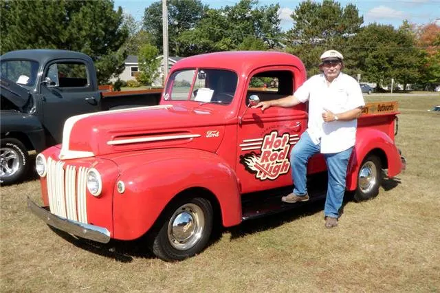 Oconto_Fallls_Car_Show