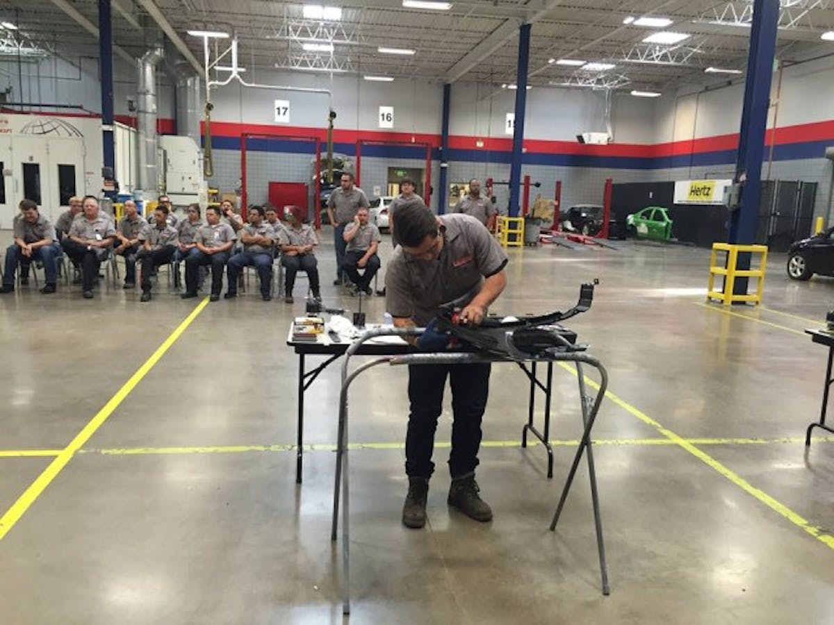 12347807_969220903114403_6621151213668955186_n