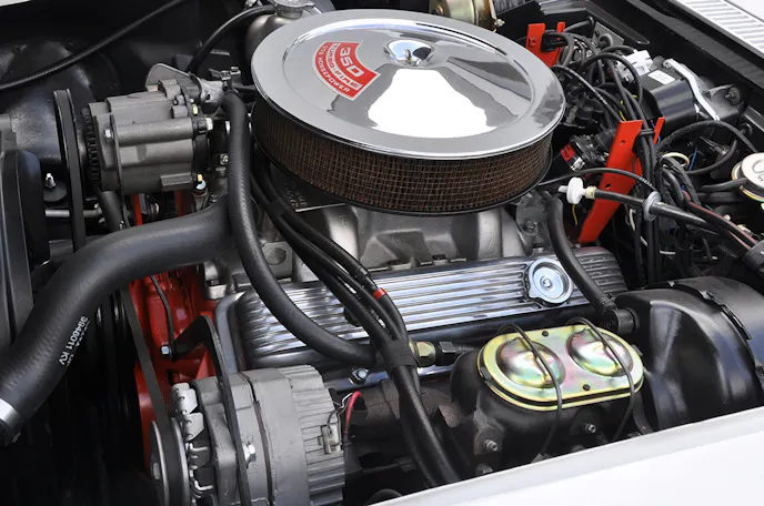 CO-1970-corvette-zr1-engine
