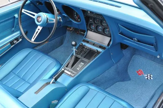 CO-News-70-Covette-Cockpit