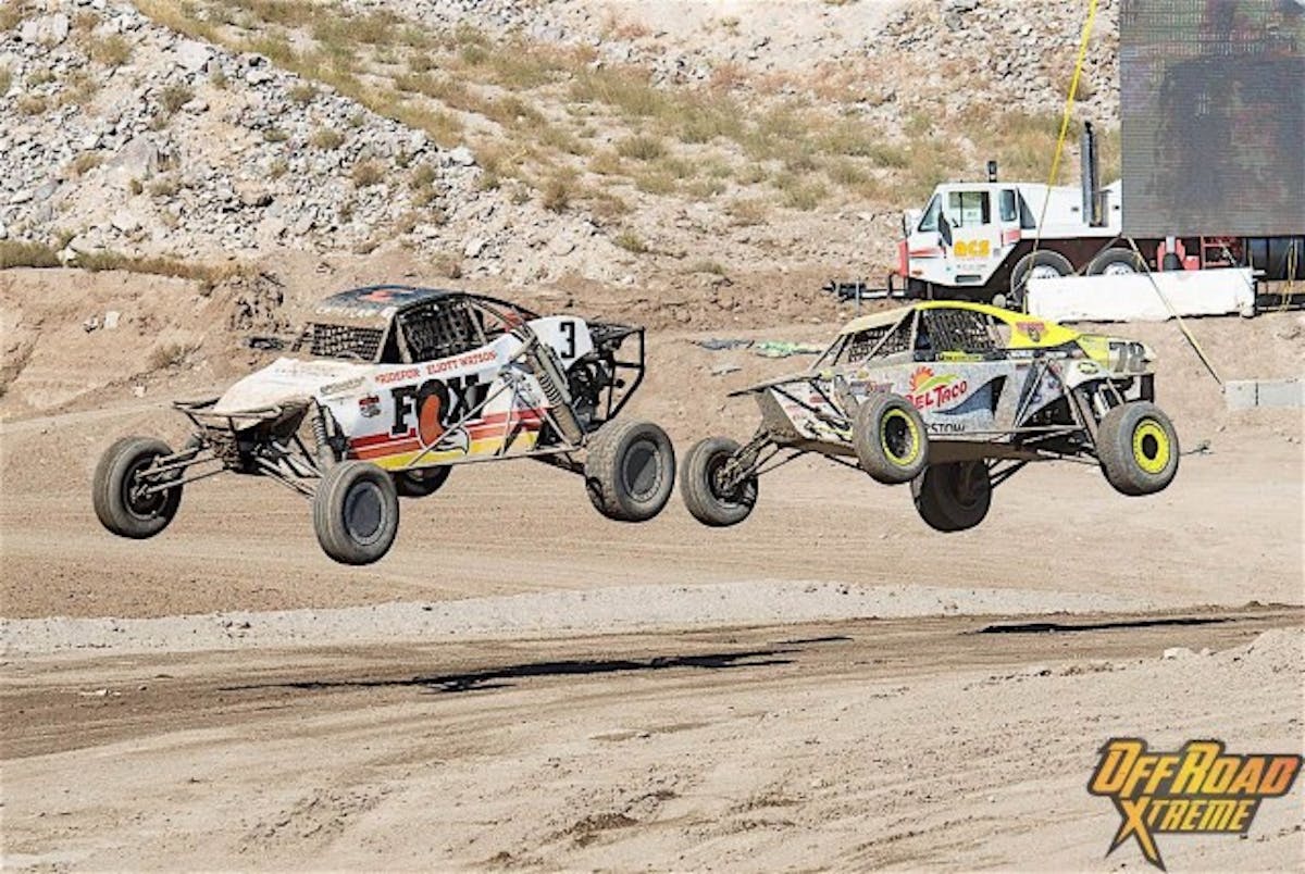 Mike Valentine does everything possible to get in front of Elliot Watson.