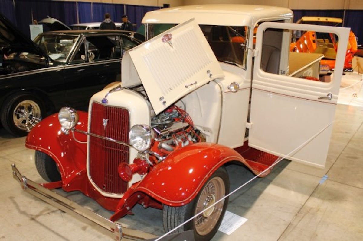 1934 Ford Pickup_front
