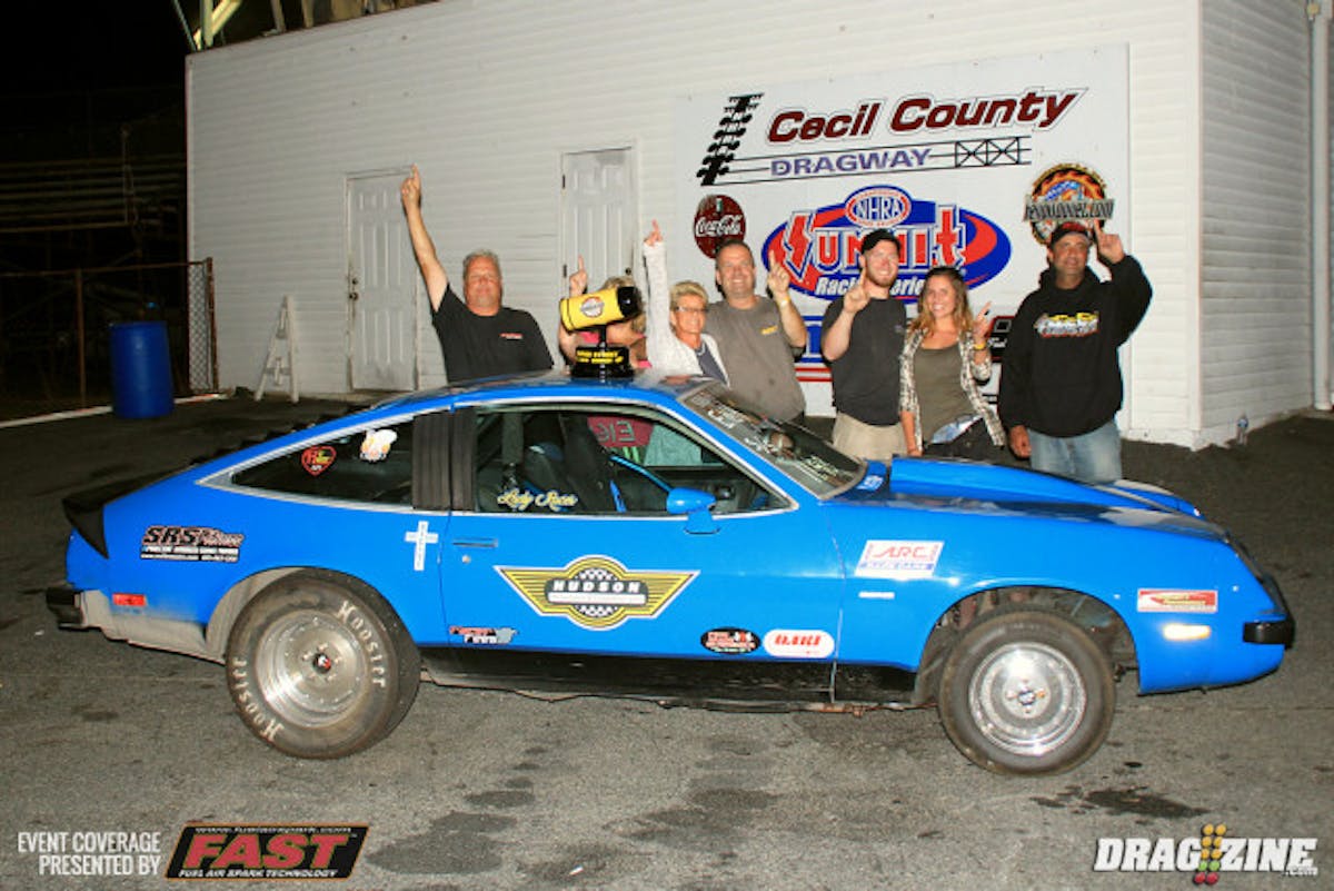 The Super Street final pit Emily Zartman against JY Sheaffer with both racers based out of Pennsylvania and scoring identical reaction times with a pair of .109's. It would be a double break out match with Zartman scoring the win with an 11.974 to Sheaffer's 10.853. 