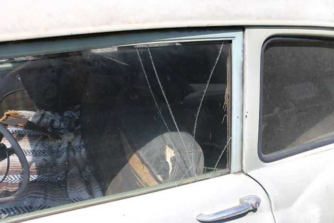 Example of broken safety glass.