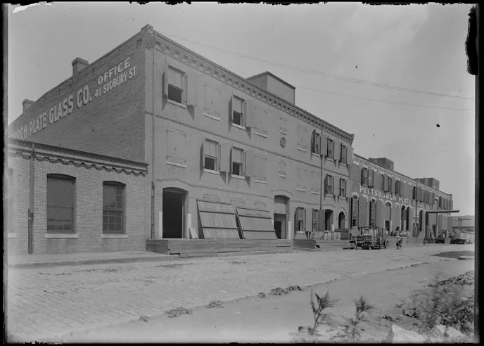 Pittsburgh Plate Glass (PPG). Image: Digital Common Wealth